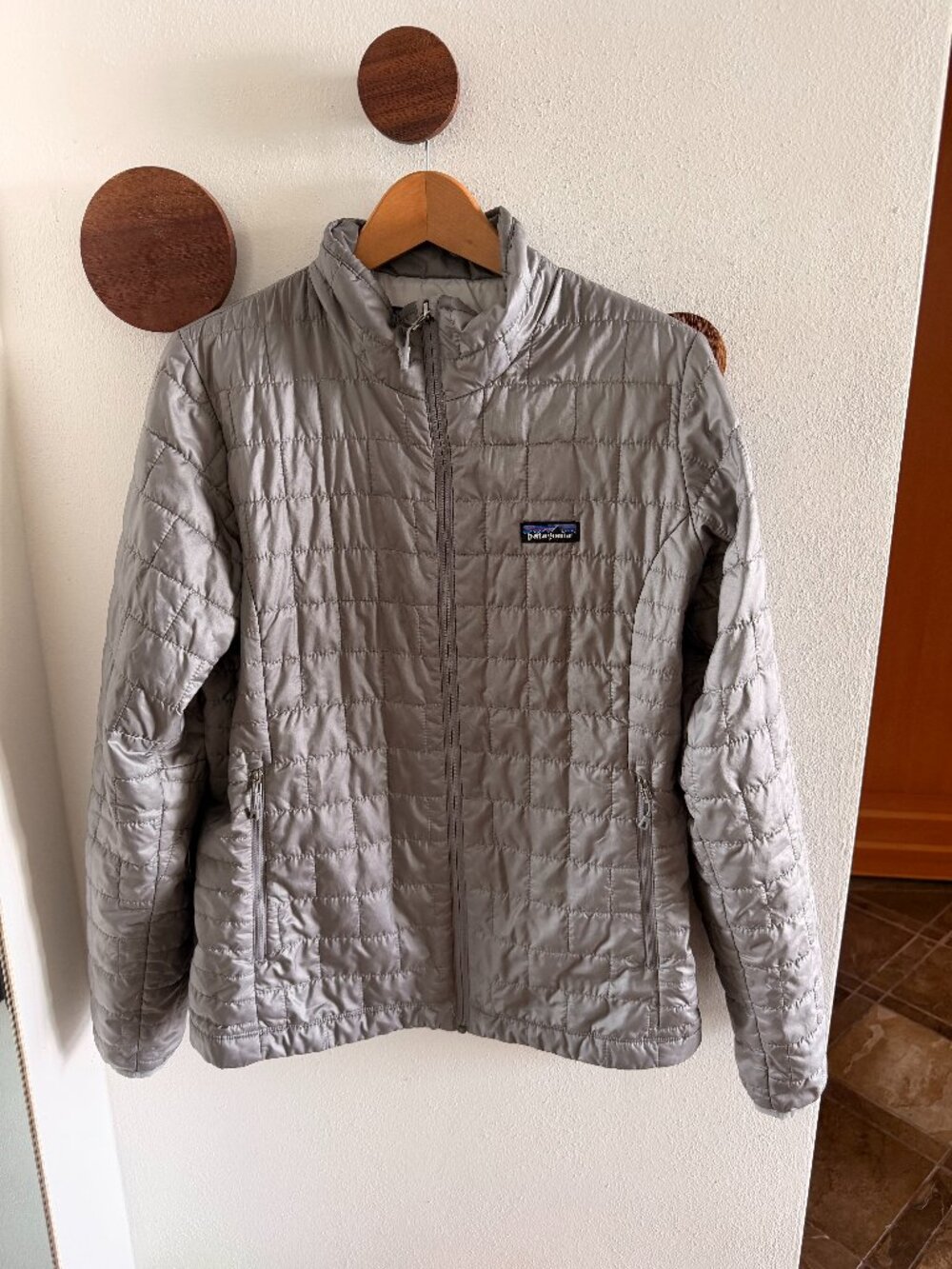 Patagonia Women's Nano Puff Jacket in Silver, Size Large